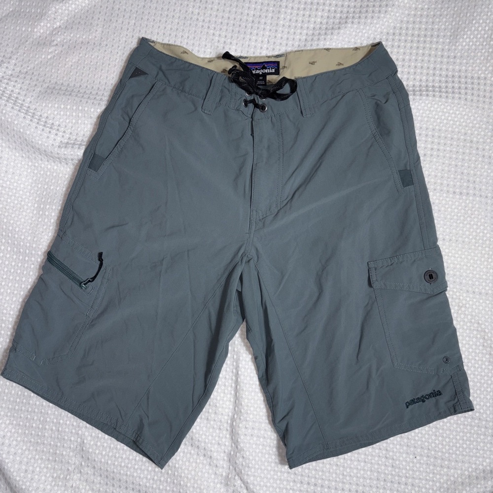 Patagonia Cargo Hiking Fishing Shorts Mens 32 Solid Gray Nylon Polyester Outdoor